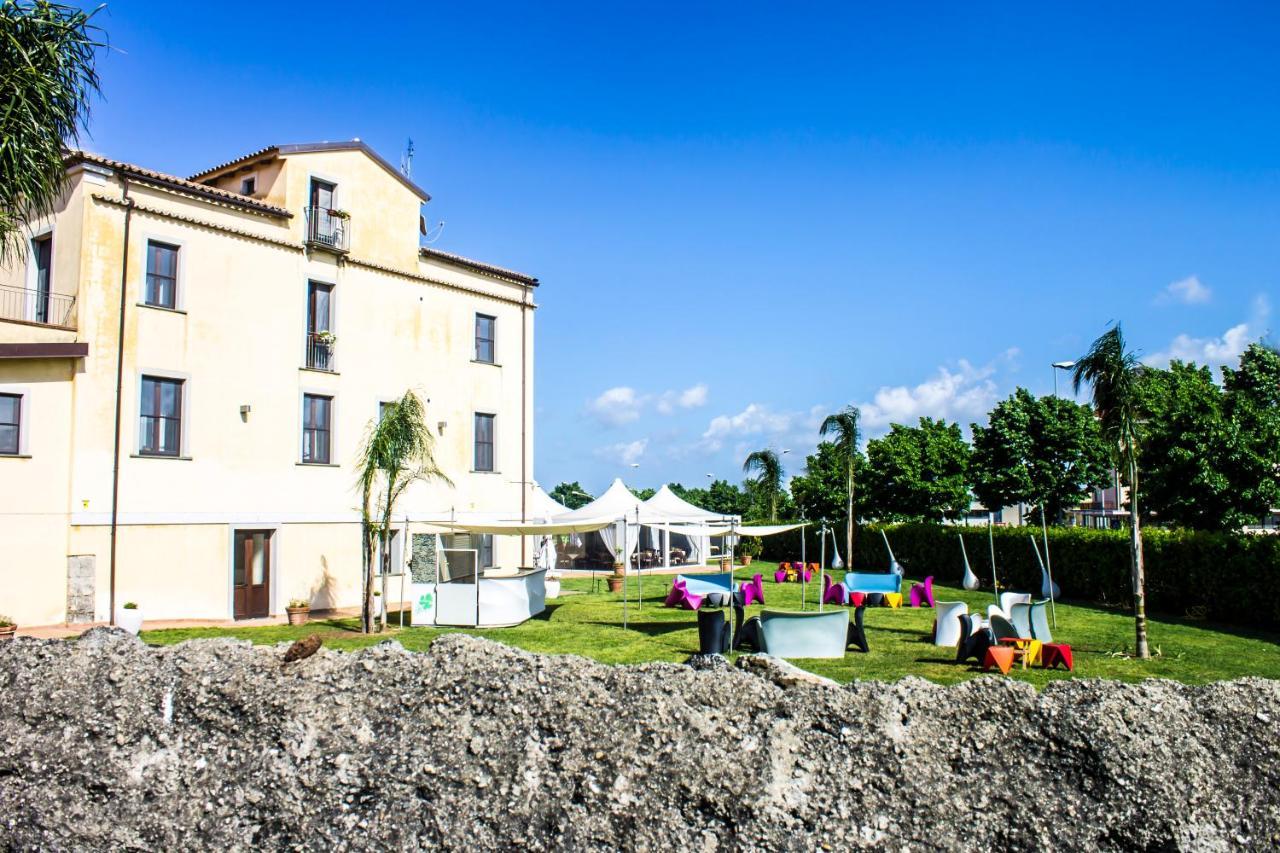 I Giardini Del Novecento Hotel Ламеция Терме Екстериор снимка