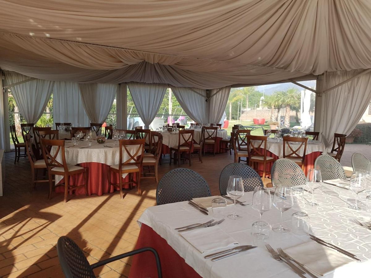 I Giardini Del Novecento Hotel Ламеция Терме Екстериор снимка